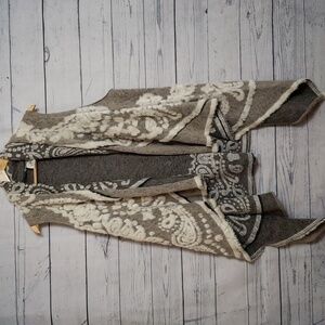 Angela Mara wool Sleeveless cardigan